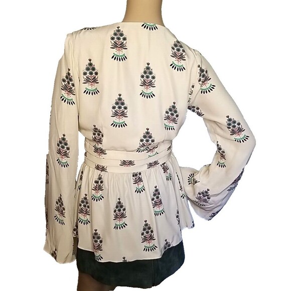 STONE COLD FOX Floral Lined 100% Silk 3 Button Blouse Top Size 1 US Small    T48 - Picture 3 of 11